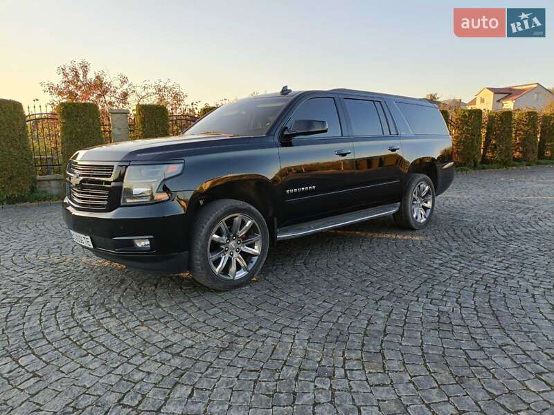 Позашляховик / Кросовер Chevrolet Suburban 2015 в Львові