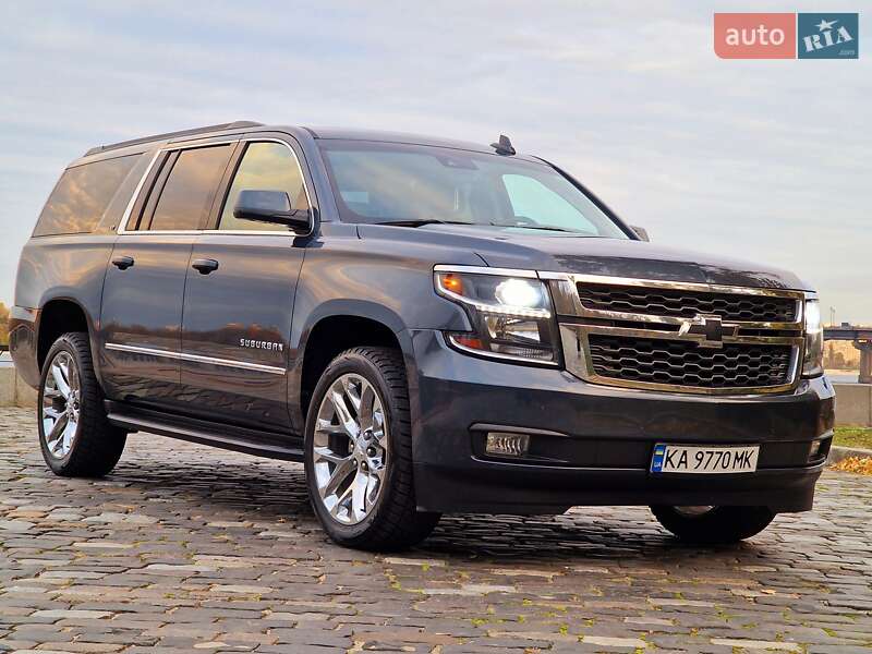 Внедорожник / Кроссовер Chevrolet Suburban 2018 в Киеве