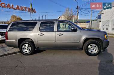 Внедорожник / Кроссовер Chevrolet Suburban 2007 в Николаеве