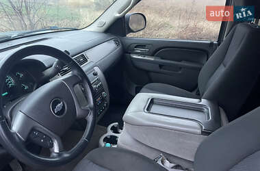Позашляховик / Кросовер Chevrolet Suburban 2009 в 