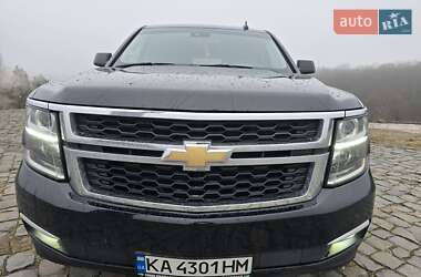 Внедорожник / Кроссовер Chevrolet Suburban 2016 в 