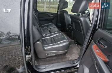 Позашляховик / Кросовер Chevrolet Suburban 2013 в 