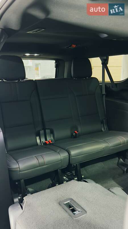 Позашляховик / Кросовер Chevrolet Suburban 2022 в Києві