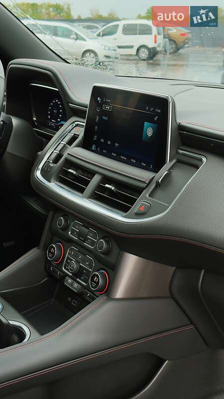 Позашляховик / Кросовер Chevrolet Suburban 2022 в Києві