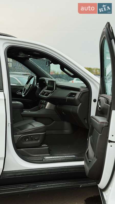 Позашляховик / Кросовер Chevrolet Suburban 2022 в Києві