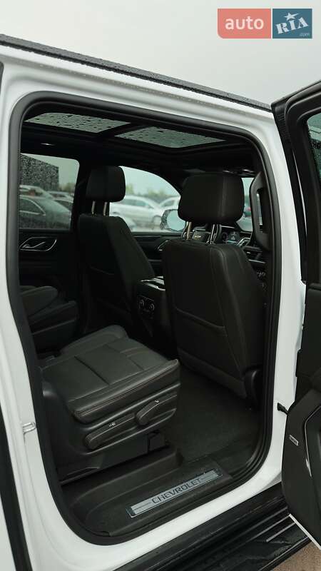 Позашляховик / Кросовер Chevrolet Suburban 2022 в Києві