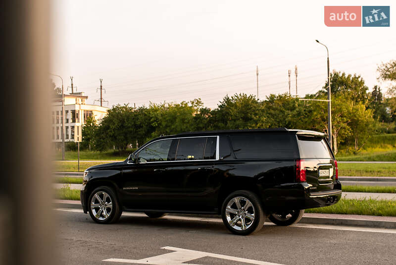 Позашляховик / Кросовер Chevrolet Suburban 2018 в Києві