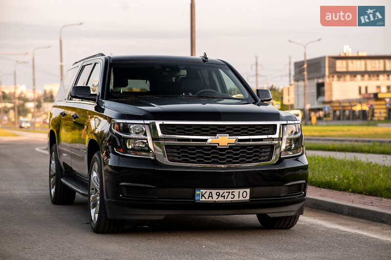 Позашляховик / Кросовер Chevrolet Suburban 2018 в Києві