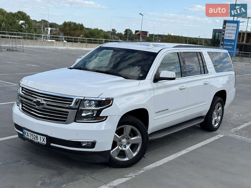 Внедорожник / Кроссовер Chevrolet Suburban 2017 в Киеве фото 4 Внедорожник / Кроссовер Chevrolet Suburban 2017 в Киеве
