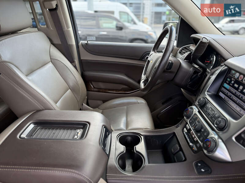 Внедорожник / Кроссовер Chevrolet Suburban 2017 в Киеве фото 15 Внедорожник / Кроссовер Chevrolet Suburban 2017 в Киеве