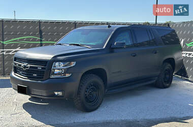 Внедорожник / Кроссовер Chevrolet Suburban 2014 в Киеве