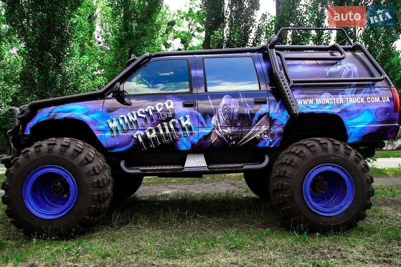 Позашляховик / Кросовер Chevrolet Suburban 1994 в Києві фото 7 Позашляховик / Кросовер Chevrolet Suburban 1994 в Києві