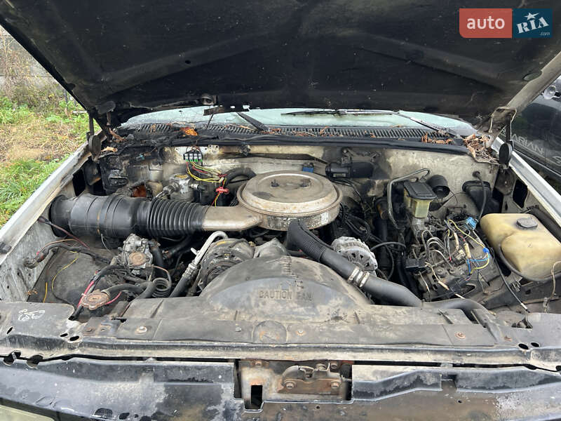 Внедорожник / Кроссовер Chevrolet Suburban 1992 в Козельце фото 14 Внедорожник / Кроссовер Chevrolet Suburban 1992 в Козельце