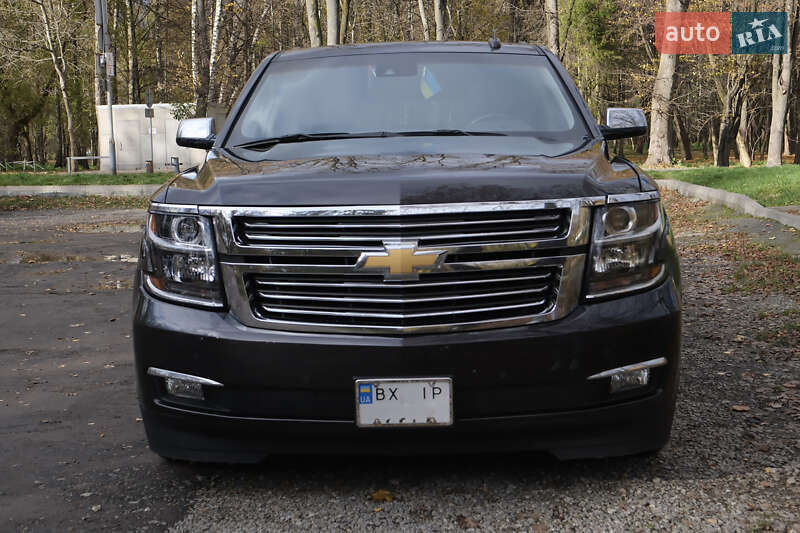 Позашляховик / Кросовер Chevrolet Suburban 2016 в Хмельницькому