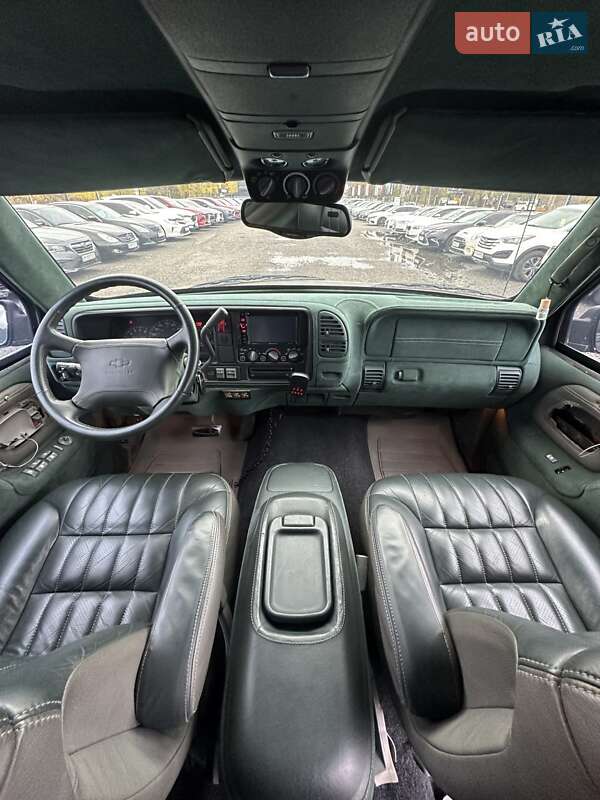 Внедорожник / Кроссовер Chevrolet Suburban 1997 в Белогородке