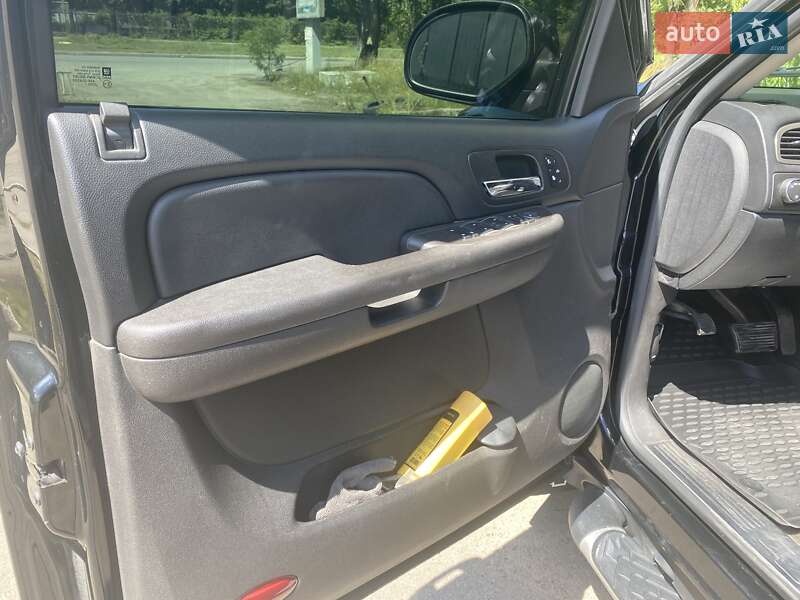 Внедорожник / Кроссовер Chevrolet Suburban 2007 в Виннице фото 11 Внедорожник / Кроссовер Chevrolet Suburban 2007 в Виннице