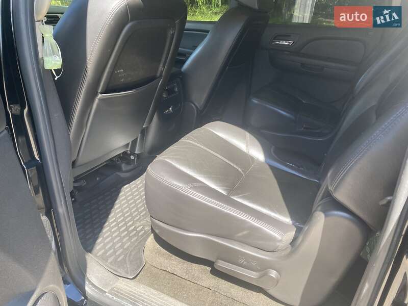 Внедорожник / Кроссовер Chevrolet Suburban 2007 в Виннице фото 20 Внедорожник / Кроссовер Chevrolet Suburban 2007 в Виннице