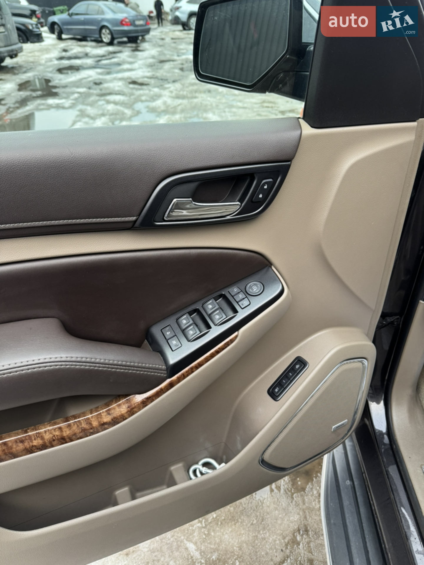 2016 Chevrolet Suburban - мініатюра 8
