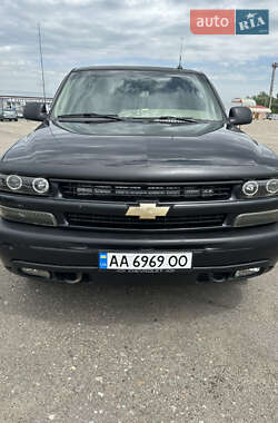 Внедорожник / Кроссовер Chevrolet Suburban 2005 в Киеве