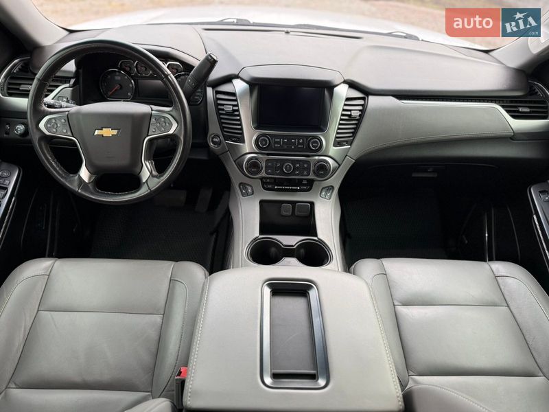 Внедорожник / Кроссовер Chevrolet Suburban 2019 в Одессе