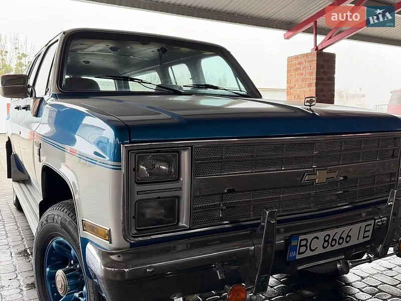 Chevrolet Suburban