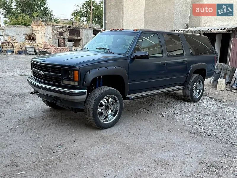 Chevrolet Suburban