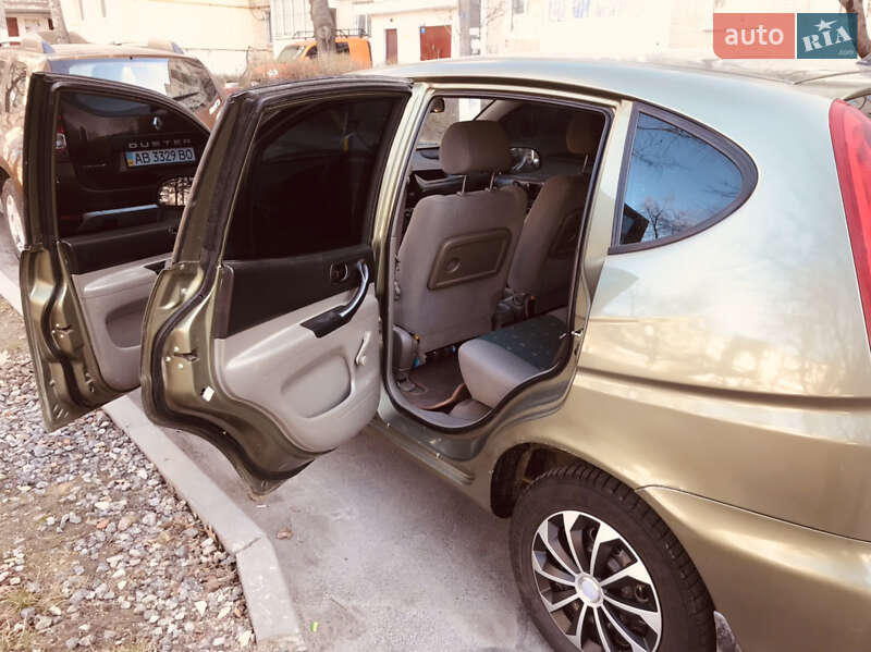 Мінівен Chevrolet Tacuma 2004 в Вінниці