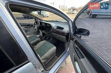 Минивэн Chevrolet Tacuma 2005 в 