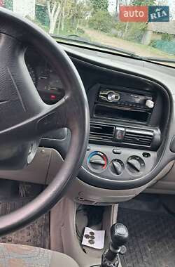 Минивэн Chevrolet Tacuma 2004 в 