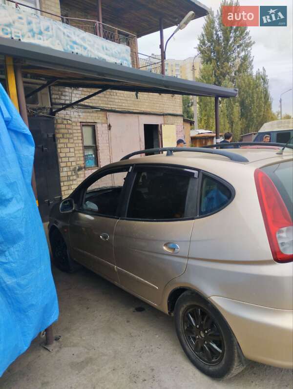 Минивэн Chevrolet Tacuma 2005 в Киеве