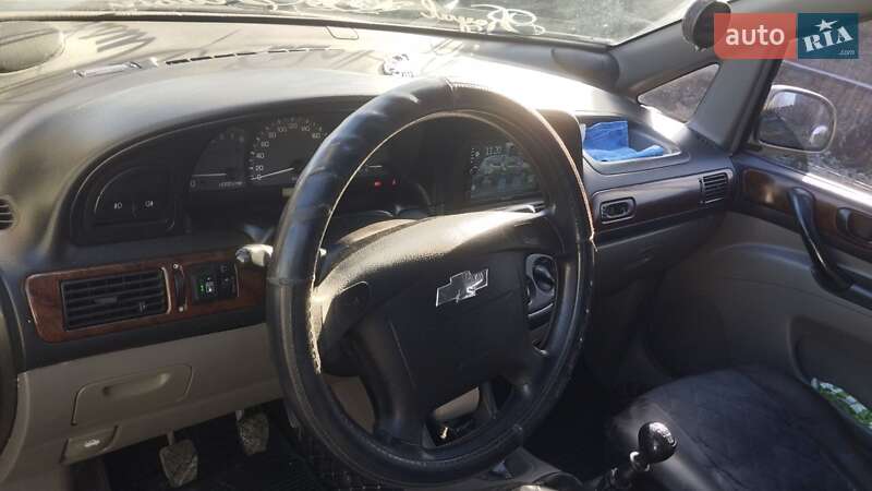 Минивэн Chevrolet Tacuma 2004 в Чемеровцах