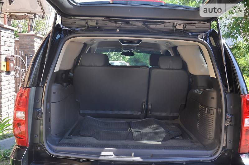 Внедорожник / Кроссовер Chevrolet Tahoe 2007 в Киеве фото 19 Внедорожник / Кроссовер Chevrolet Tahoe 2007 в Киеве