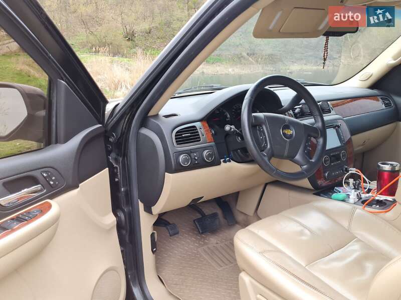 Внедорожник / Кроссовер Chevrolet Tahoe 2006 в Киеве