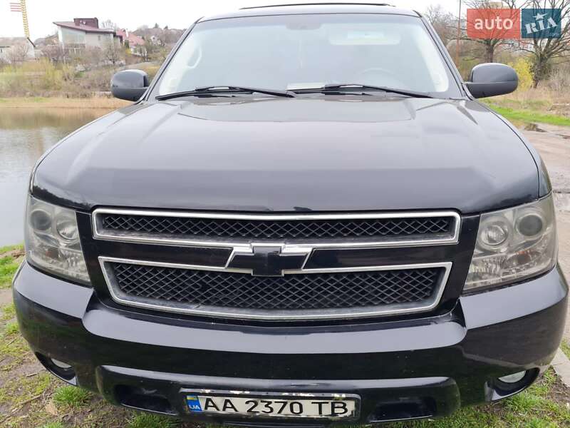 Внедорожник / Кроссовер Chevrolet Tahoe 2006 в Киеве