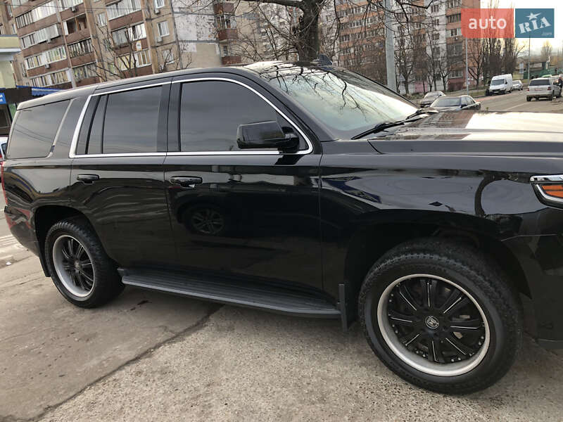 Внедорожник / Кроссовер Chevrolet Tahoe 2017 в Киеве