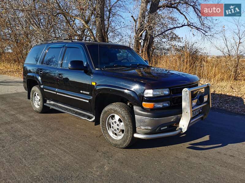 Внедорожник / Кроссовер Chevrolet Tahoe 2000 в Киеве