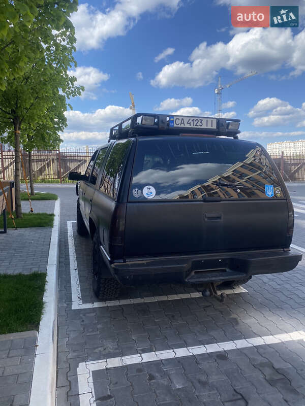 Позашляховик / Кросовер Chevrolet Tahoe 1996 в Києві