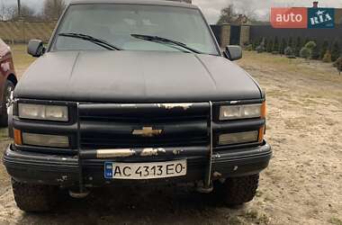 Внедорожник / Кроссовер Chevrolet Tahoe 1996 в 
