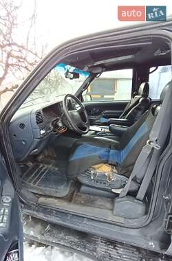 Внедорожник / Кроссовер Chevrolet Tahoe 1996 в 