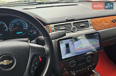 Внедорожник / Кроссовер Chevrolet Tahoe 2008 в 