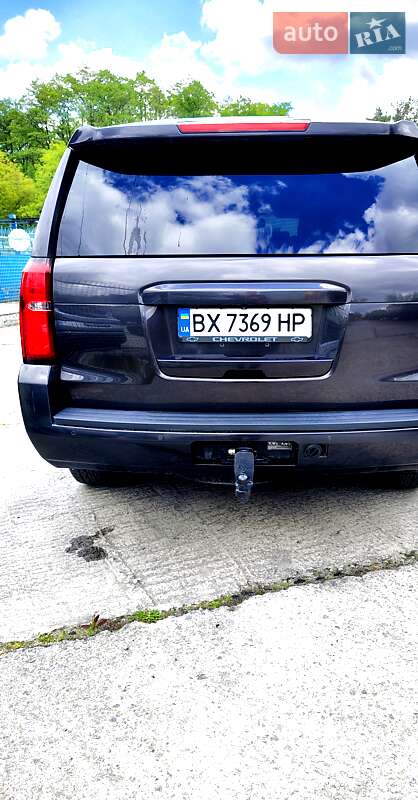 Внедорожник / Кроссовер Chevrolet Tahoe 2016 в Остроге