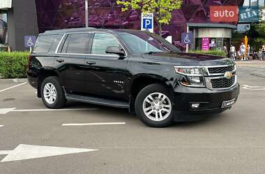 Внедорожник / Кроссовер Chevrolet Tahoe 2015 в 