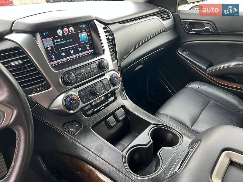 Позашляховик / Кросовер Chevrolet Tahoe 2015 в Києві