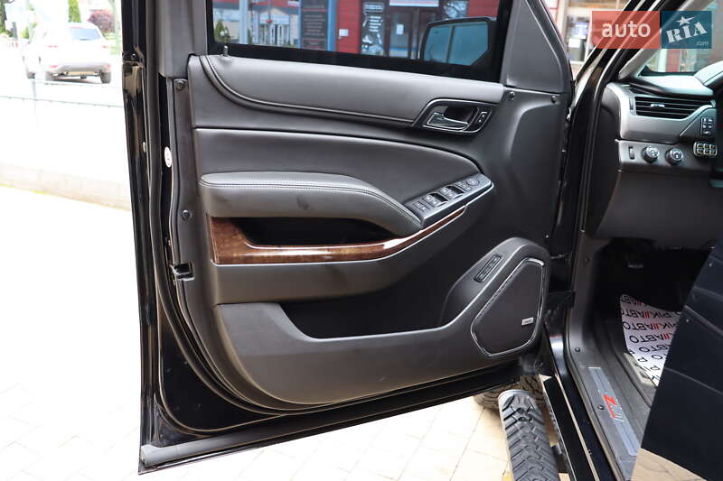 Внедорожник / Кроссовер Chevrolet Tahoe 2018 в Львове