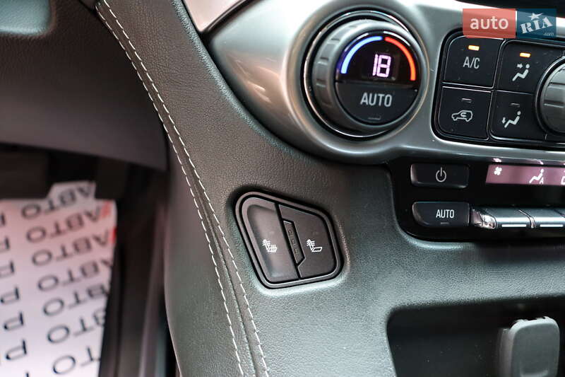 Внедорожник / Кроссовер Chevrolet Tahoe 2018 в Львове