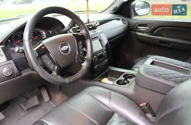 Внедорожник / Кроссовер Chevrolet Tahoe 2008 в 