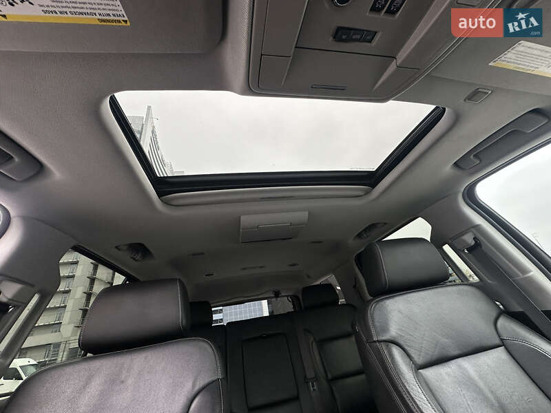 Позашляховик / Кросовер Chevrolet Tahoe 2015 в Києві фото 50 Позашляховик / Кросовер Chevrolet Tahoe 2015 в Києві