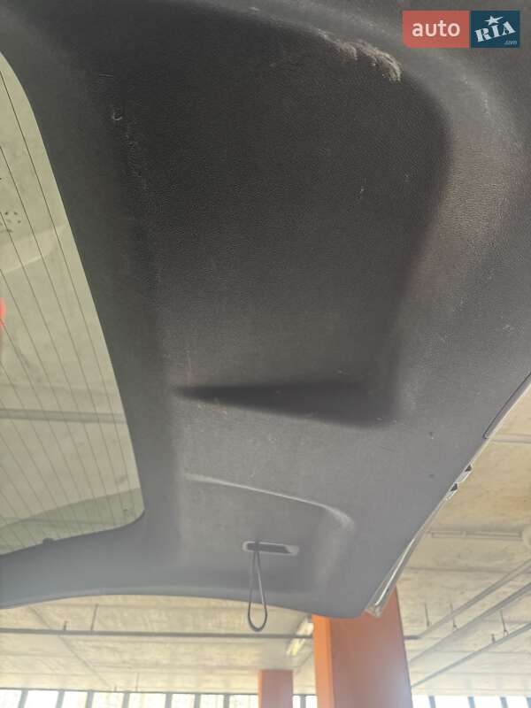 Позашляховик / Кросовер Chevrolet Tahoe 2012 в Києві