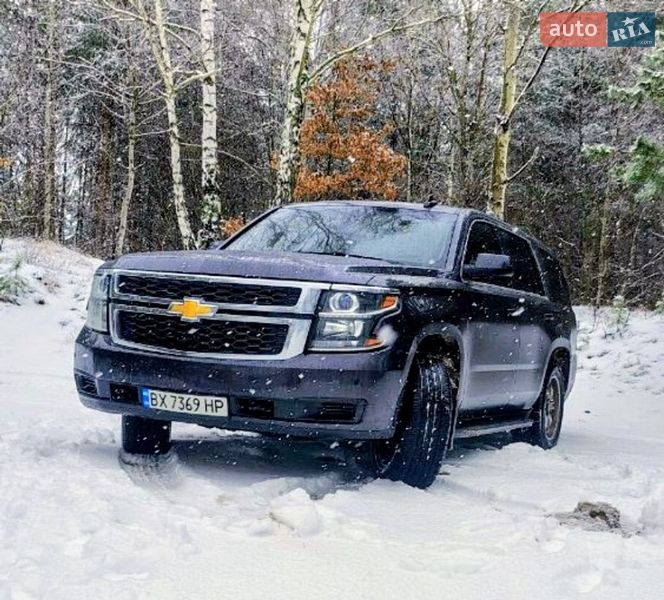Внедорожник / Кроссовер Chevrolet Tahoe 2016 в Остроге