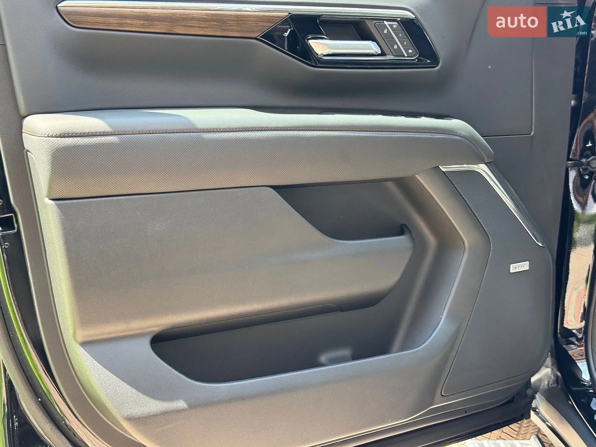 2026 Chevrolet Tahoe - мініатюра 25